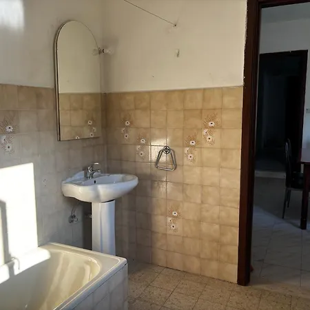 Апартаменты Traditional 3-bedroom In Hamrun *